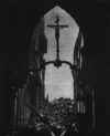 le christ de Notre Dame au dessus des ruines (1944)